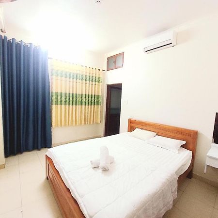 Hotel Khach San Huong Quynh Ciudad Ho Chi Minh  Exterior foto