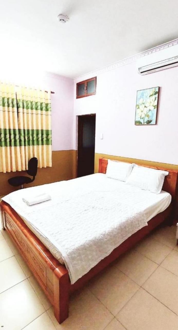 Hotel Khach San Huong Quynh Ciudad Ho Chi Minh  Exterior foto